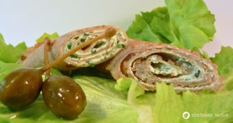 Buchweizencrêpes mit Wildkräuter Quark Füllung einfach selber machen. Herzhaftes Rezept mit Tipps zu passenden Kräutern und Variationen.