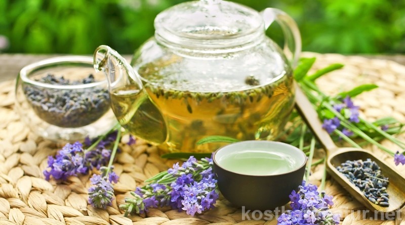 Lavendel sieht nicht nur schön aus und riecht angenehm. In einem Tee oder einer selbstgemachten Teemischung kannst du seine heilsamen Kräfte nutzen.