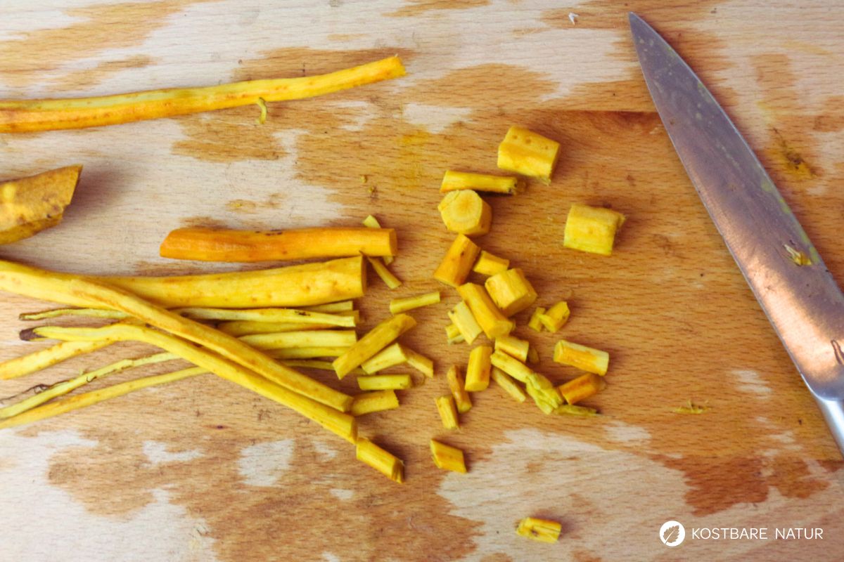 rezept-klettenwurzel-3a Klettenwurzeln geschält