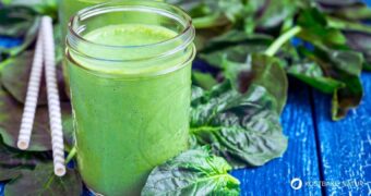 Vergiss Nachmittagstiefs! Wildkräuter-Smoothies mit Giersch & Labkraut schenken nachhaltige Energie. Entdecke Rezepte, Tipps und mehr.
