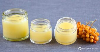 Sanddorn ist bekanntermaßen eine wahre Vitamin-C Bombe. Auch für die Hautpflege sind die Beeren eine Bereicherung, zum Beispiel in Form einer Selbstgemachten Creme.