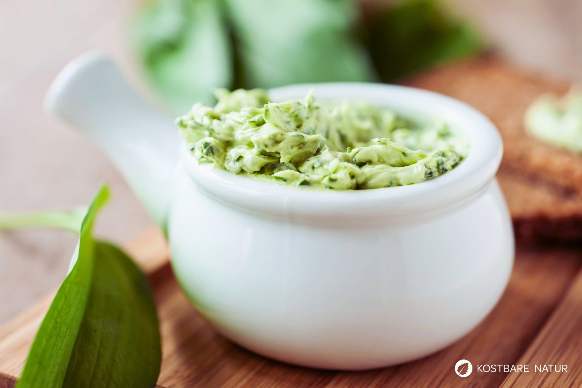 Rezept für Bärlauchaufstrich mit Wildkräutern