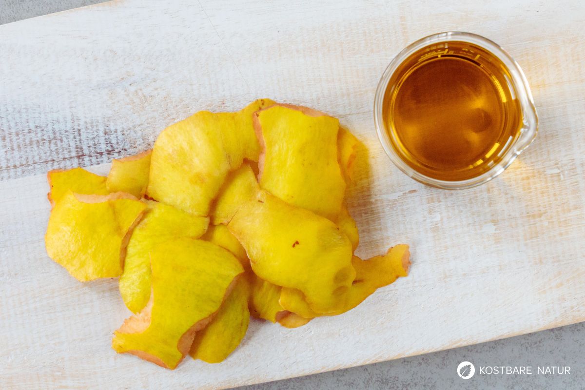 Quittenschale und Öl
