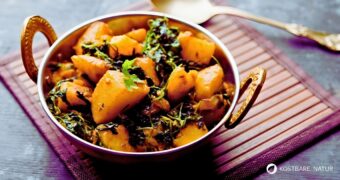 Der Weiße Gänsefuß lässt sich wunderbar spinatähnlich zu indischen Rezepten verarbeiten, zum Beispiel zu einem Bathua ka Saag.