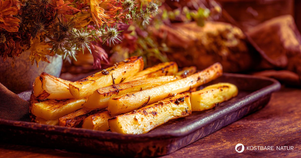 Pastinaken Pommes – gesunde, knusprige Alternative zu Kartoffeln. Schnell gemacht im Ofen, ballaststoffreich und perfekt für die Winterküche.