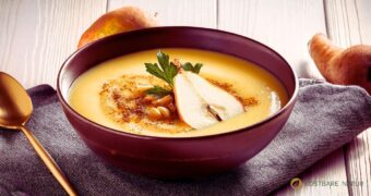 Pastinaken-Suppe mit Birne – ein einfaches Rezept mit der Wurzel der Pastinake. Cremig, würzig und perfekt für kalte Tage. Jetzt ausprobieren!