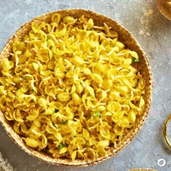 Goldnessel ist ein attraktiver, ungiftiger Wildkräuter‑Bodendecker mit milden Anwendungen in Küche, Hautpflege und Garten.