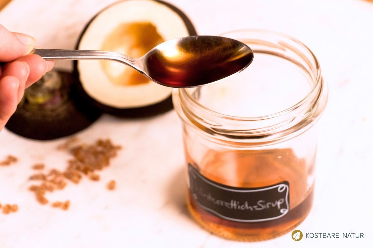 hustensirup-winterrettich-2 (2) Fertiger Hustensirup im Glas