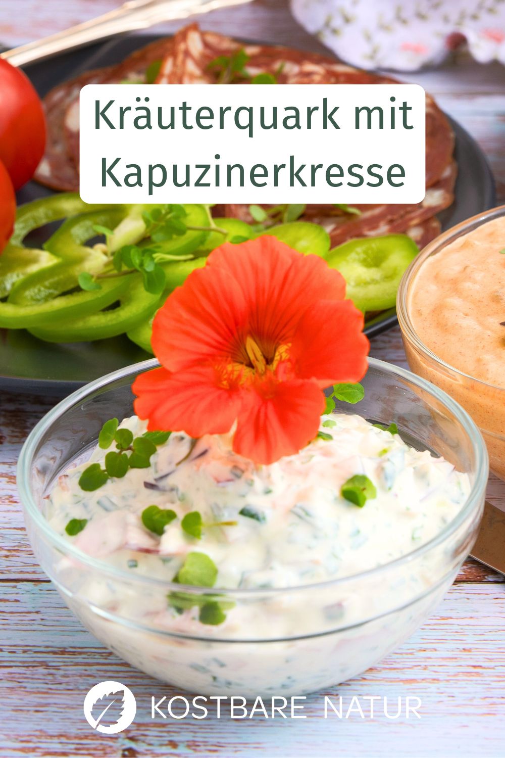 Kräuterquark mit Kapuzinerkresse ist ein würziger, selbst gemachter Aufstrich mit regionalen Zutaten, der frische Wildpflanzen und cremigen Genuss vereint.