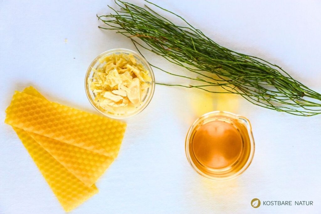 Zinnkraut, Bienenwachs, Kakaobutter, Pflanzenöl