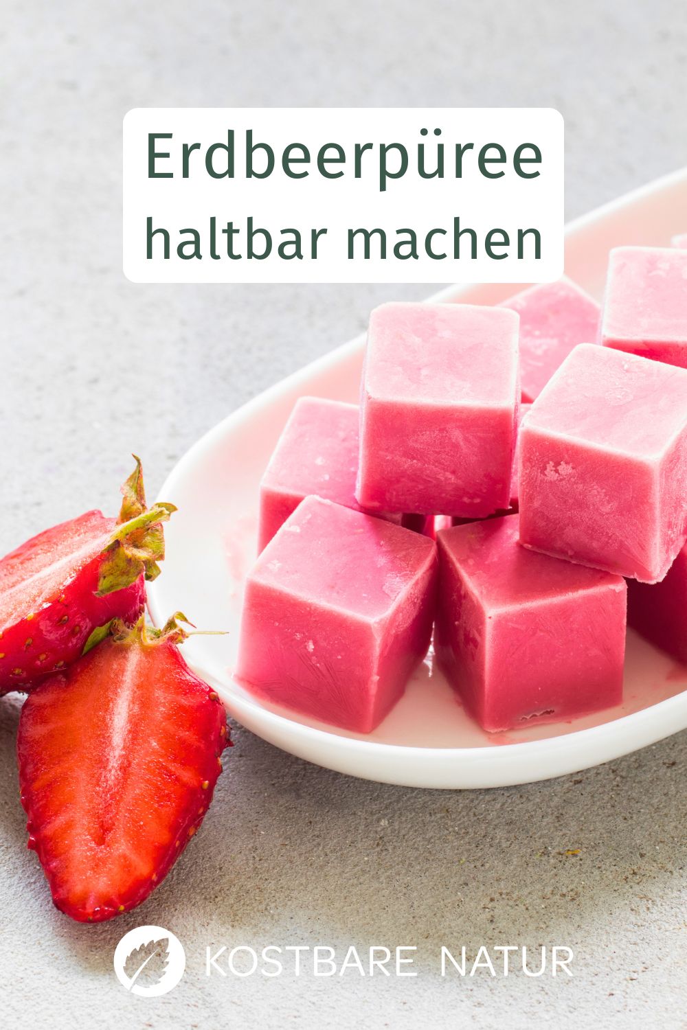 Erdbeerpüree lässt sich einfach einfrieren, ist lange haltbar und ideal für Smoothies, Desserts oder Dressings im Herbst und Winter.