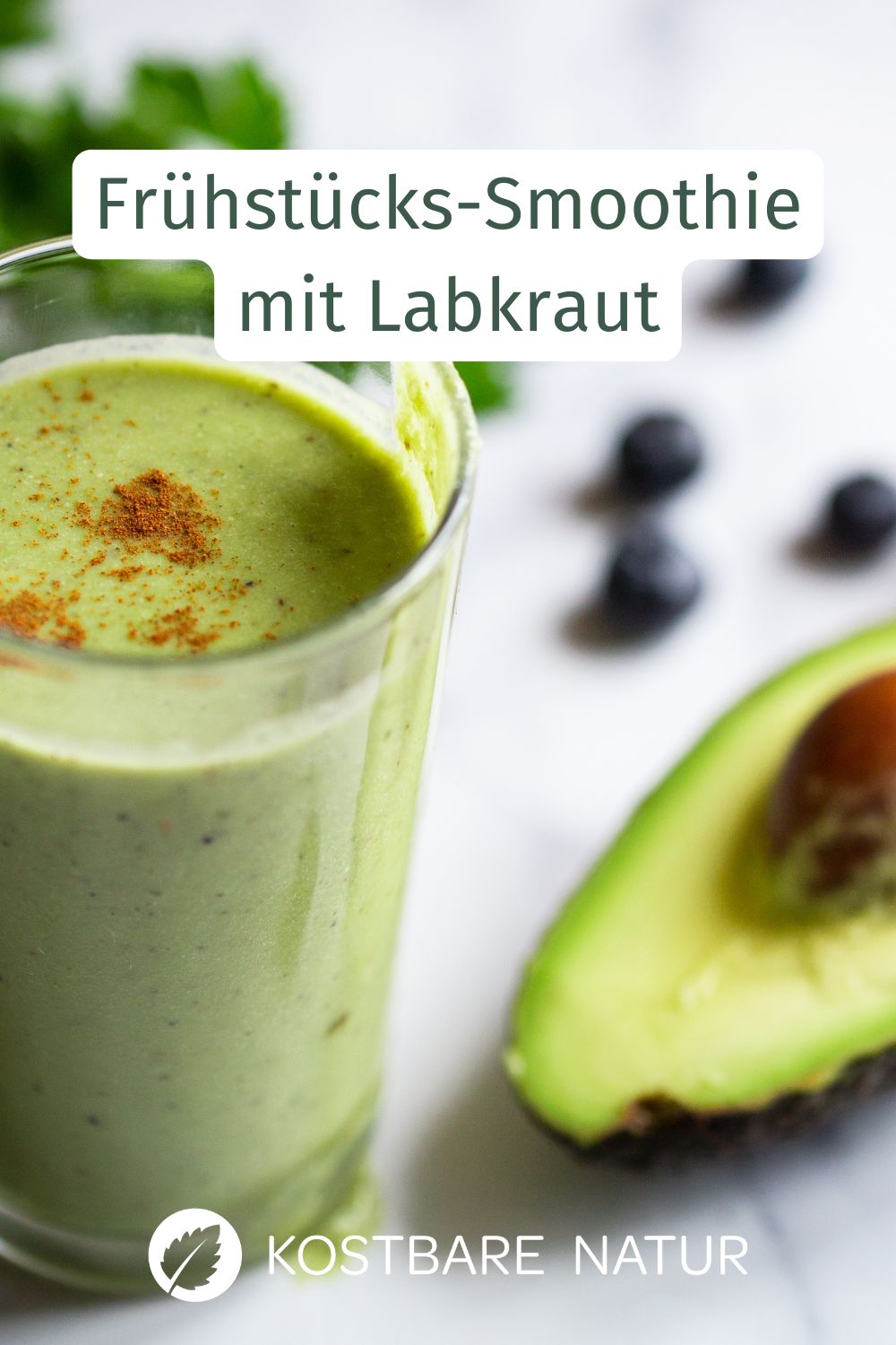 Du suchst eine sanfte Alternative zu Kaffee? Dieser Frühstücks-Smoothie mit Labkraut und Guarana schenkt dir langanhaltende Energie.