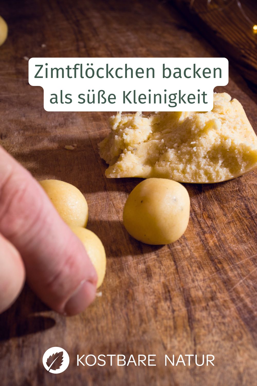 Zimtflöckchen sind mürbe Kekse mit feinem Zimtaroma. Sie lassen sich einfach backen und passen das ganze Jahr über zu Kaffee oder Tee.
