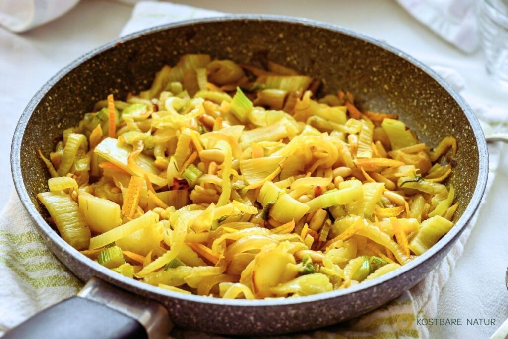 Fenchelgemüse in der Pfanne