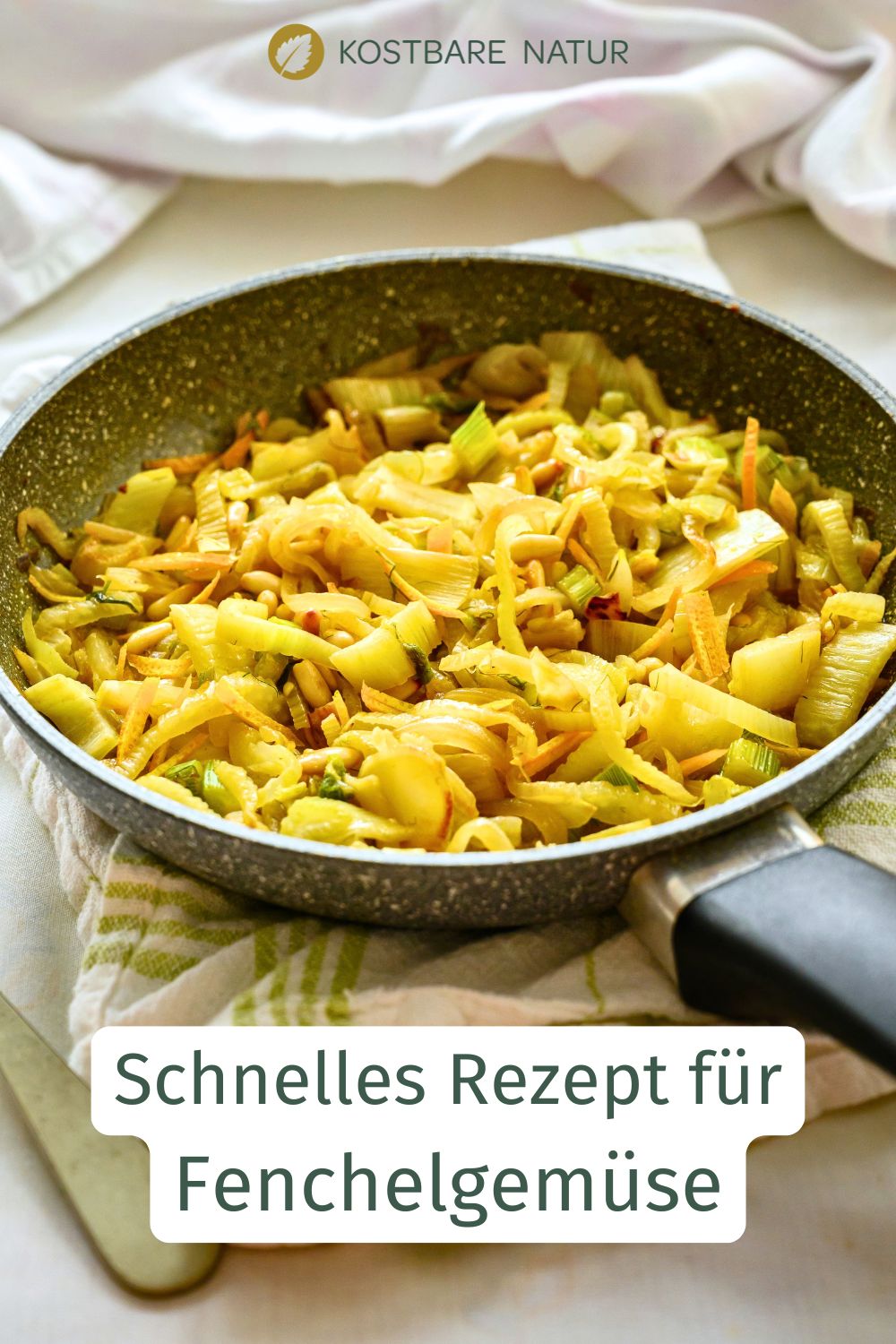 Fenchelgemüse Rezept: Die aromatische Knolle wird mit Zitrone, Honig und Kräutern zu einer milden und schnellen Beilage.